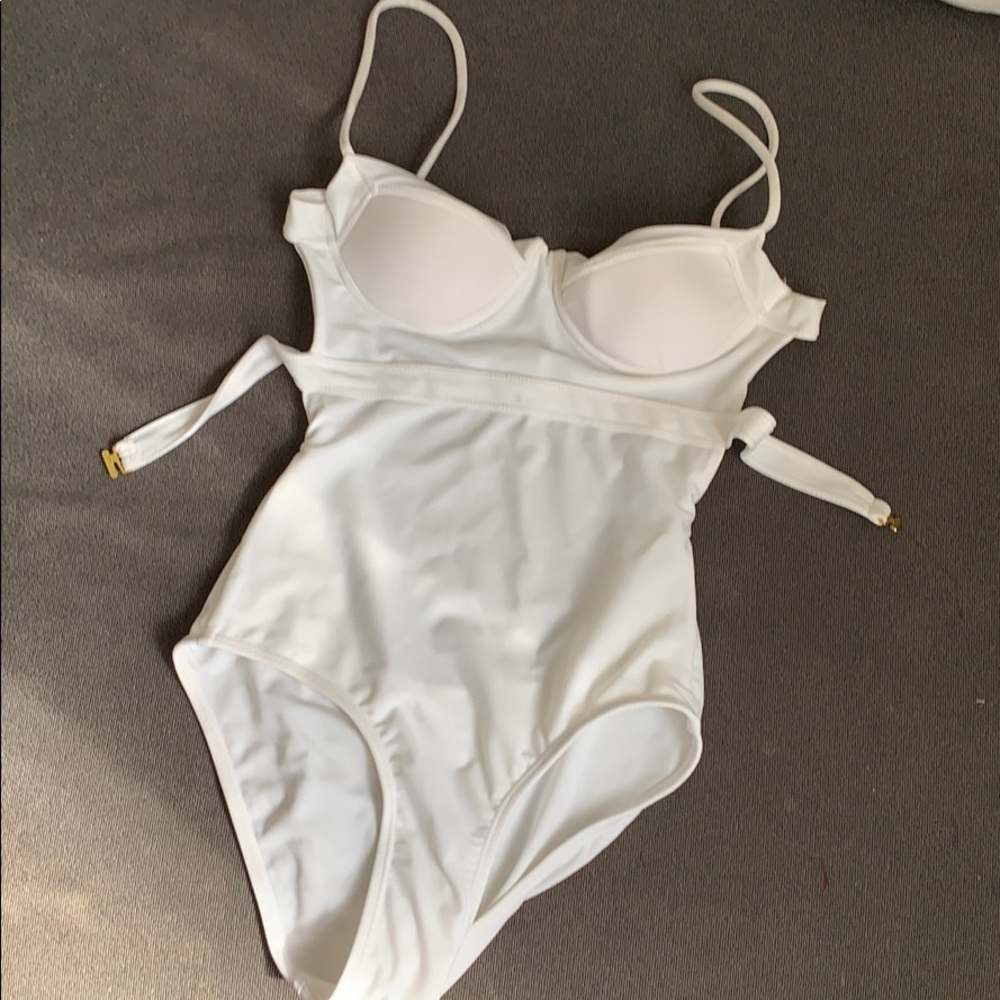 Cantik swimwear one piece